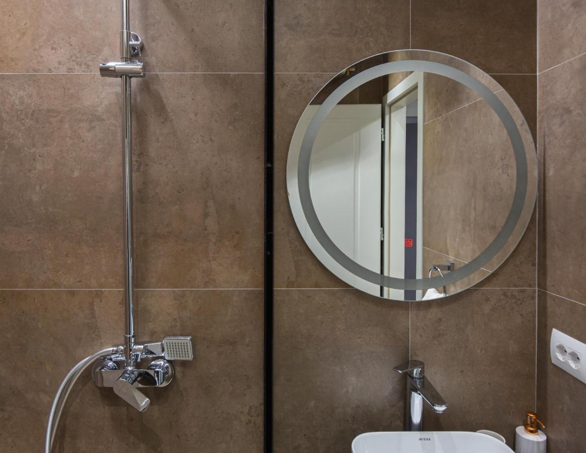 Lit Apartments Тирана Екстериор снимка
