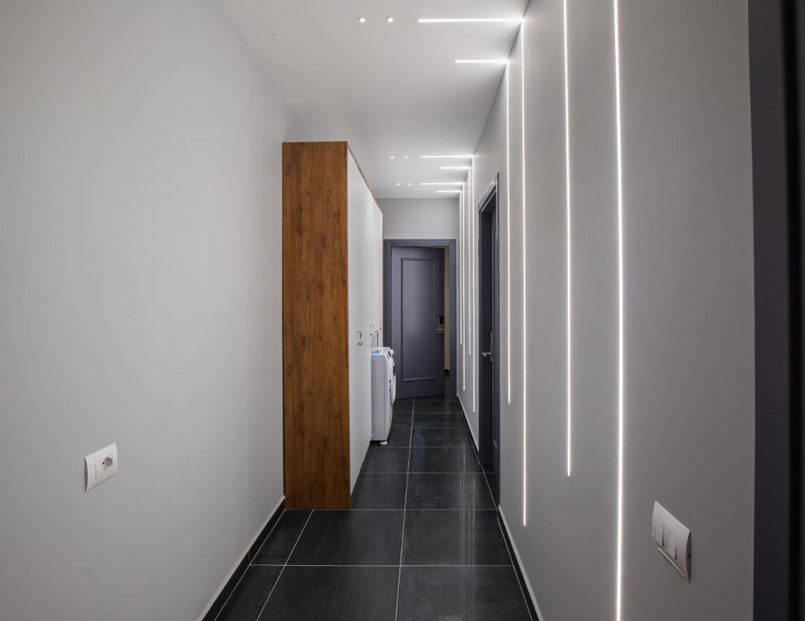 Lit Apartments Тирана Екстериор снимка